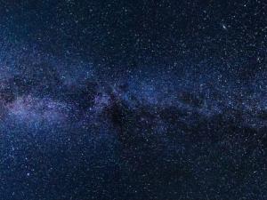 Captan señales de materia oscura en el Universo primitivo